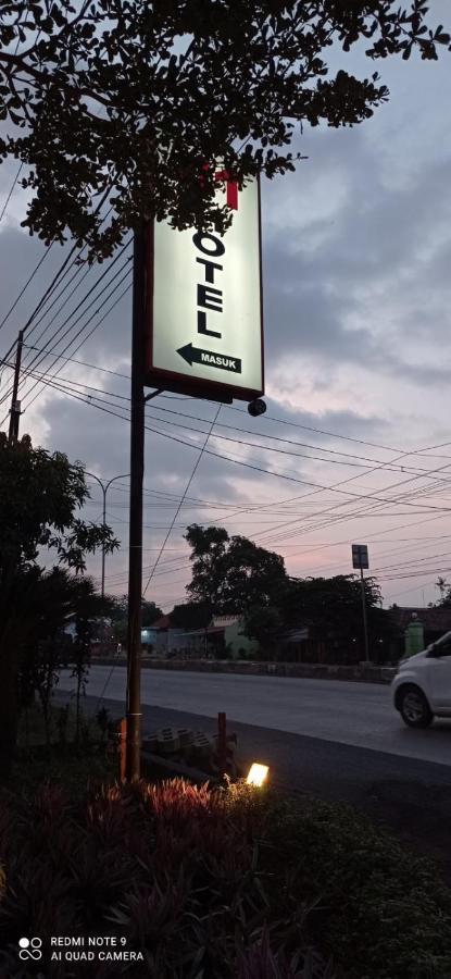 41 Maribaya Hotel Tegal (Central Java)