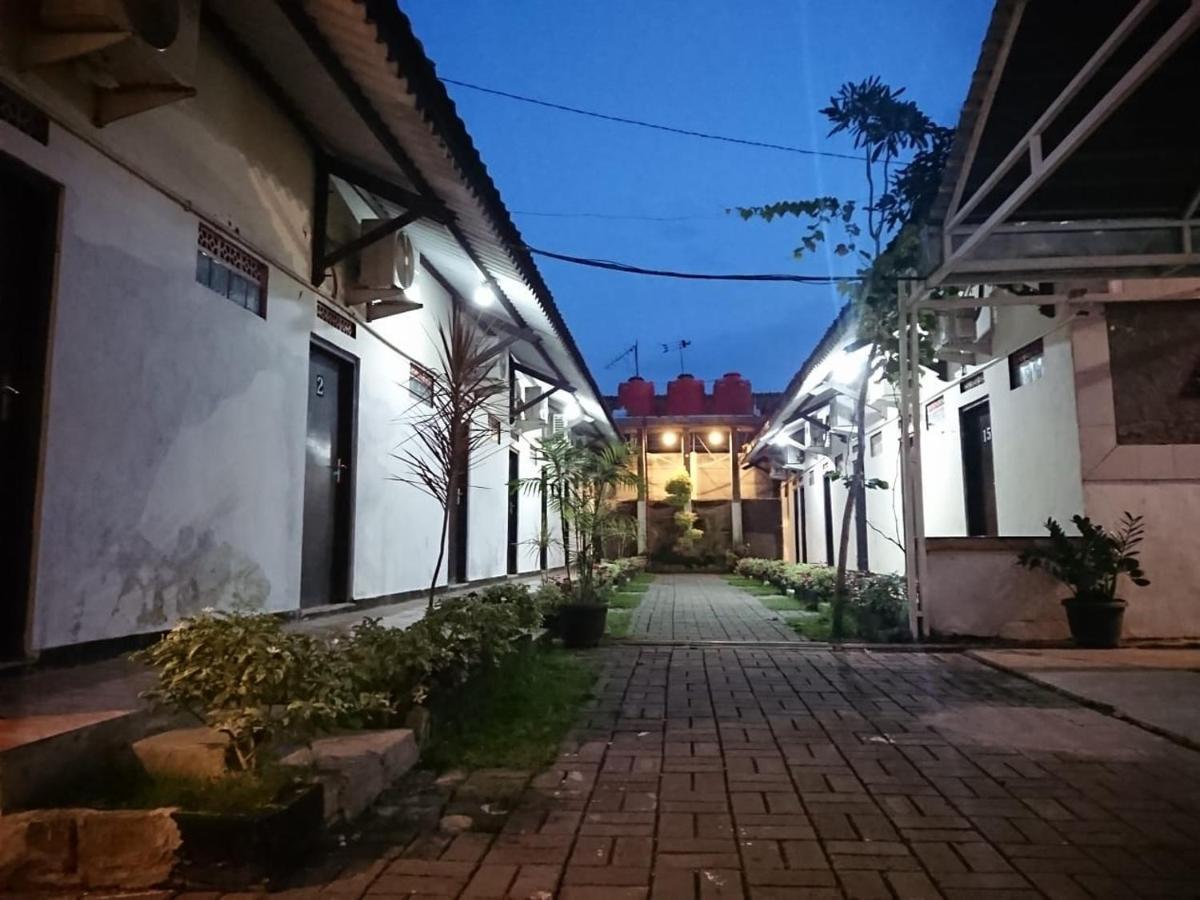 41 Maribaya *